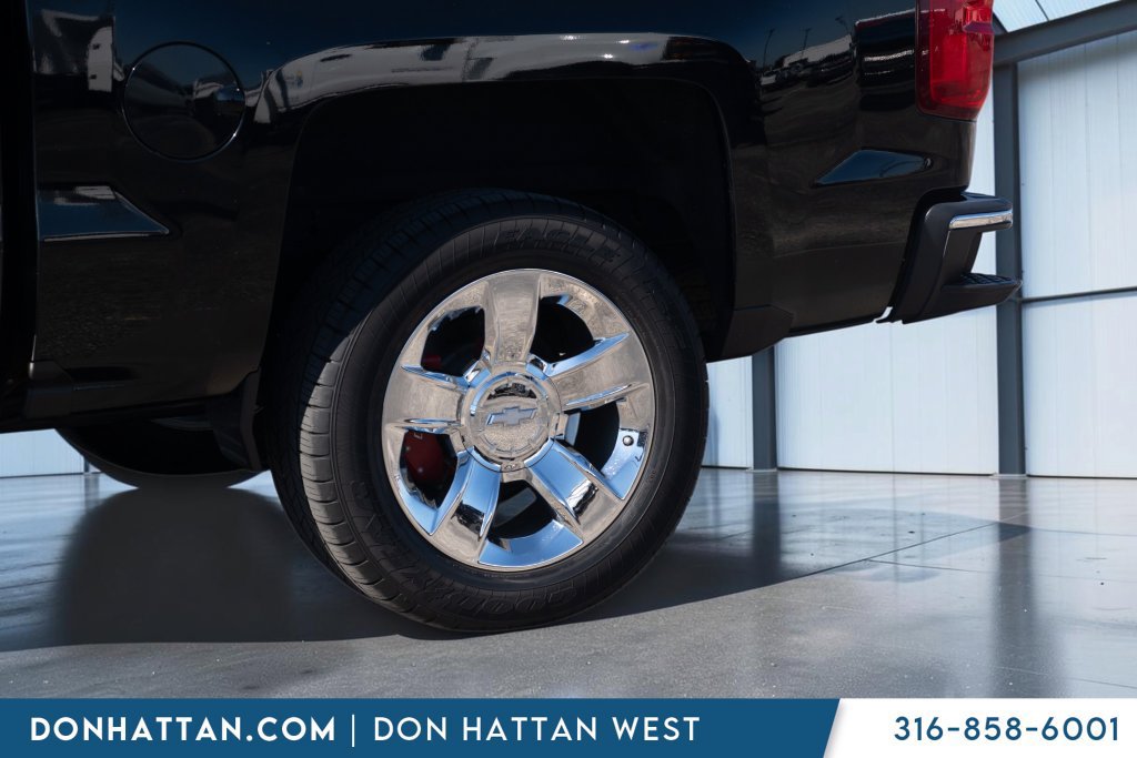 Used 2018 Chevrolet Silverado 1500 LTZ w/ Sport Package AWD/4WD image 35