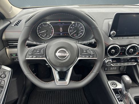 New 2025 Nissan Sentra SR image 24