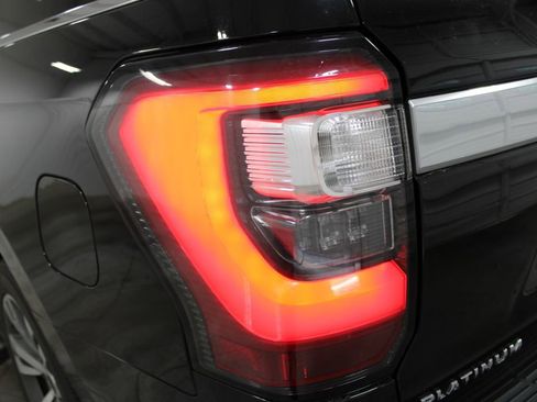 Used 2020 Ford Expedition Platinum RWD image 25