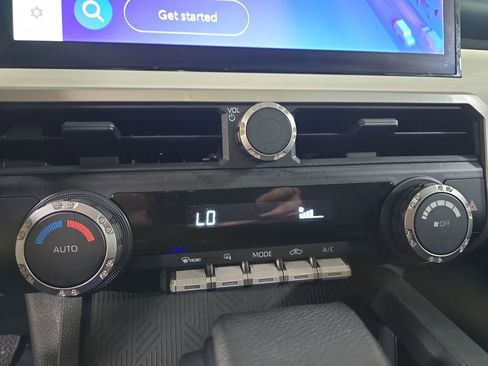 Used 2024 Toyota Tacoma TRD Off-Road AWD/4WD image 24