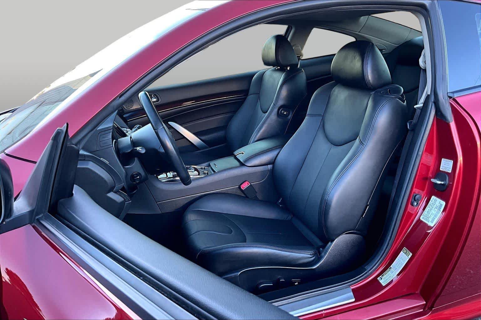 Used 2015 INFINITI Q60 AWD Coupe w/ Premium Package image 9