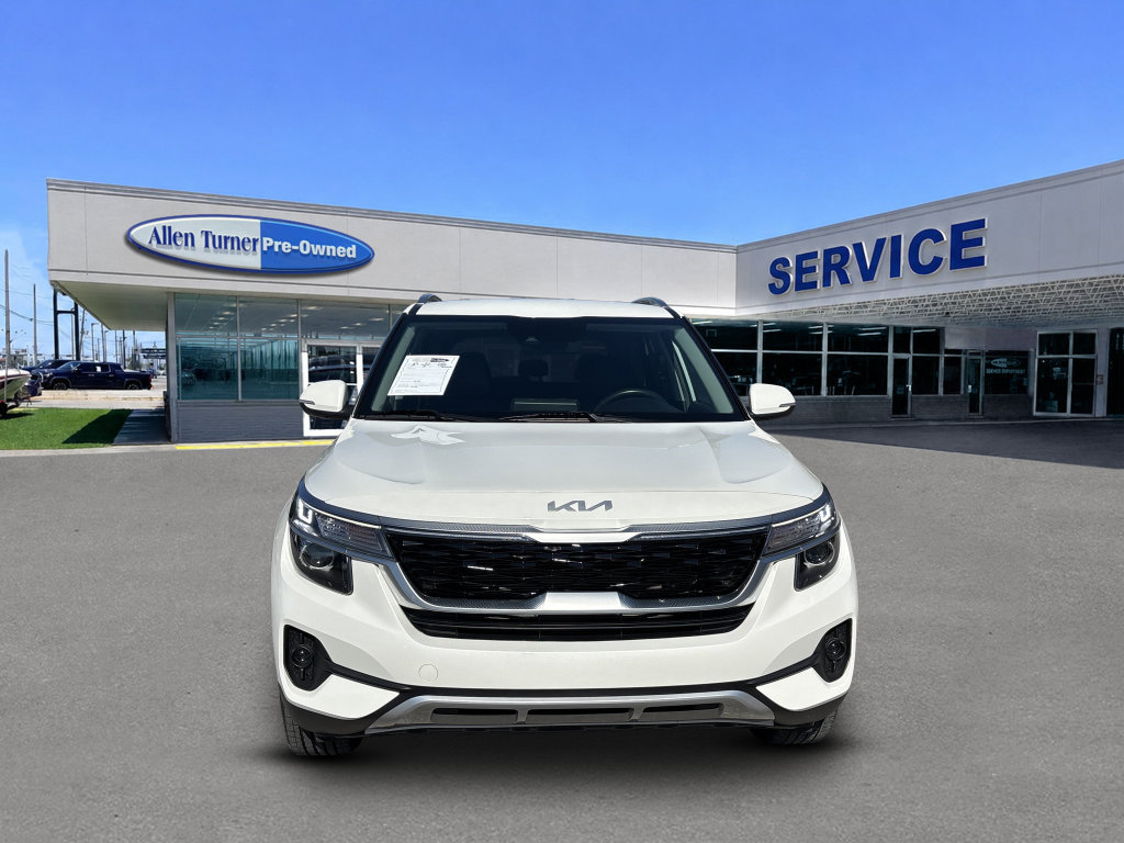 Used 2023 Kia Seltos S w/ Navigation Package FWD image 3