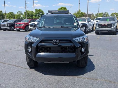 Used 2022 Toyota 4Runner Trail Special Edition AWD/4WD image 8
