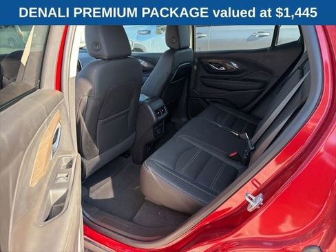 Used 2023 GMC Terrain Denali w/ Denali Premium Package AWD/4WD image 4