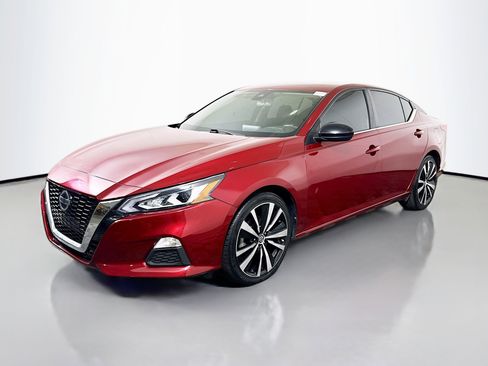 Used 2021 Nissan Altima 2.5 SR FWD image 4