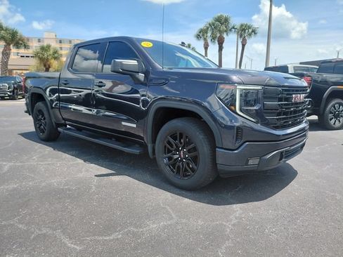 Used 2023 GMC Sierra 1500 Elevation RWD image 2