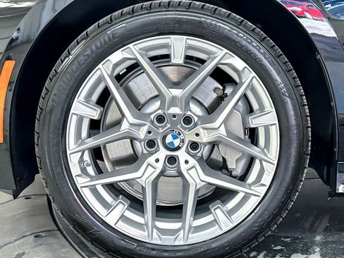 Used 2025 BMW 330i Sedan w/ Premium Package image 26