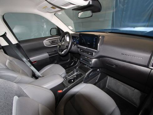 Used 2025 Ford Bronco Sport Badlands image 24