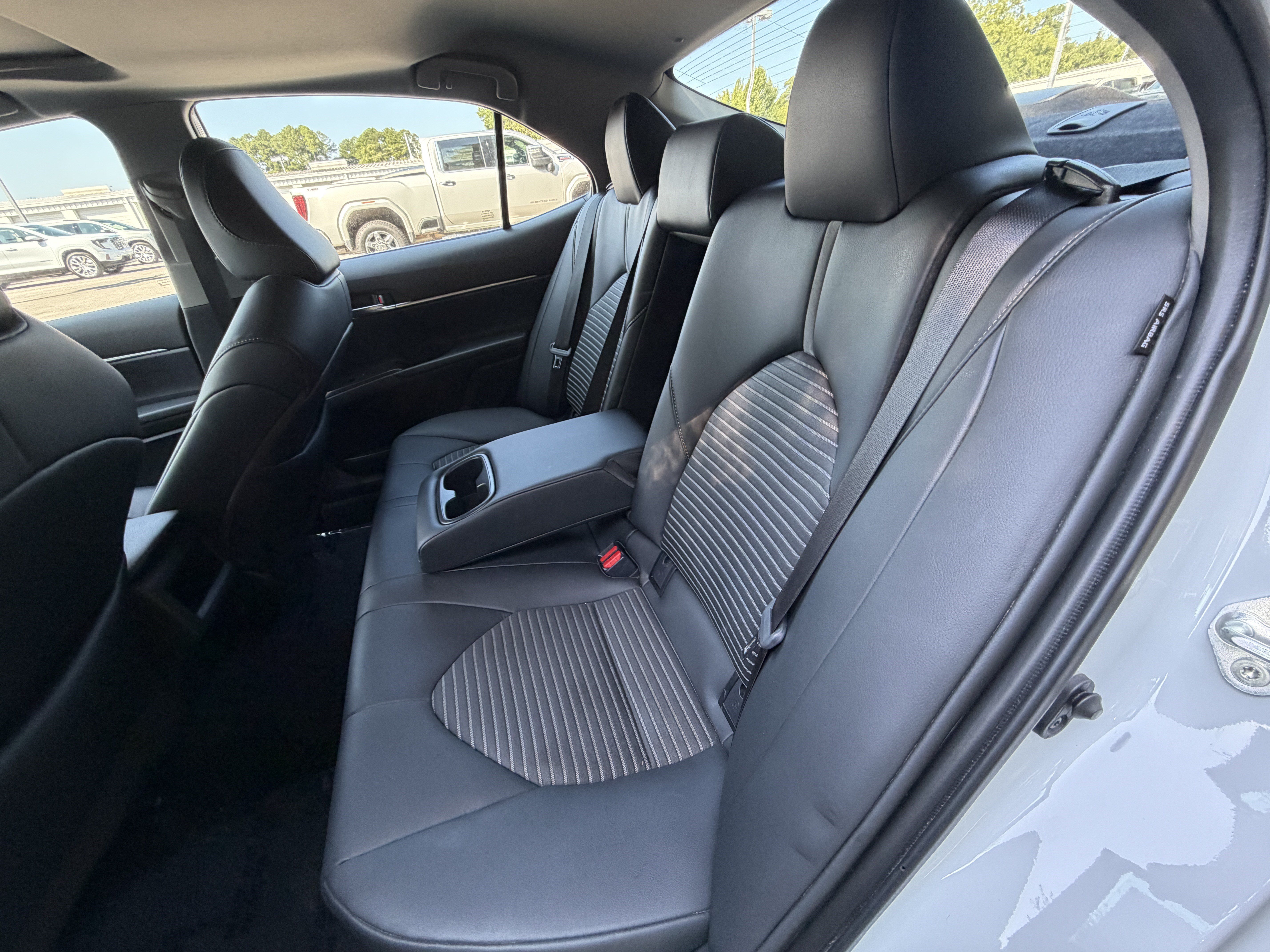 Used 2024 Toyota Camry SE w/ Convenience Package FWD image 15