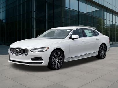 New 2025 Volvo S90 B6 Ultra w/ Lounge Package