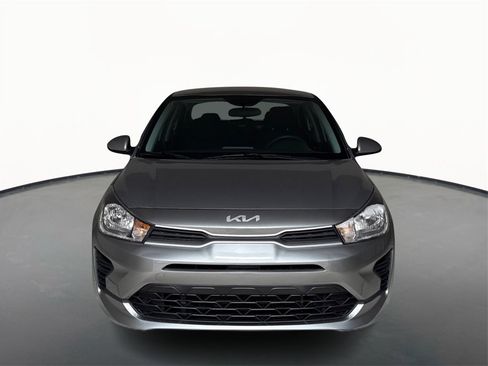 Used 2023 Kia Rio S image 2