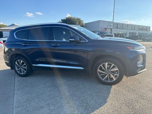 Used 2020 Hyundai Santa Fe SEL w/ Convenience + Premium Package FWD image 3
