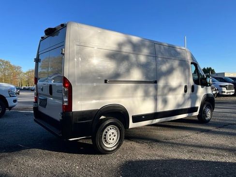Used 2025 RAM ProMaster 3500 w/ Convenience Group FWD image 6