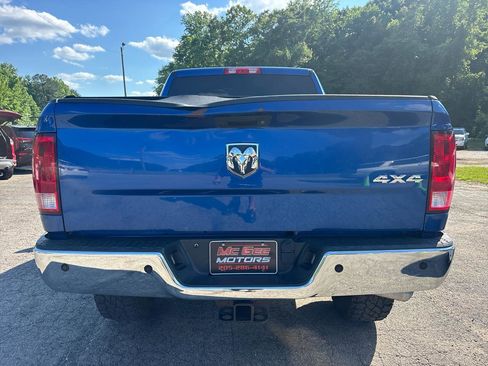 Used 2018 RAM 2500 Tradesman w/ Chrome Appearance Group AWD/4WD image 4