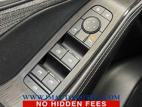 Used 2023 Nissan Rogue SV AWD/4WD image 37
