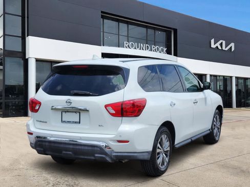 Used 2020 Nissan Pathfinder SL FWD image 6