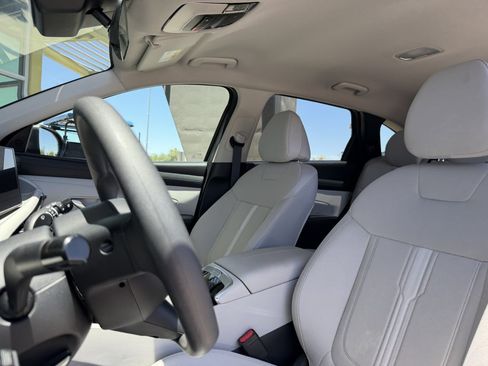 Used 2026 Hyundai Tucson SEL FWD image 31