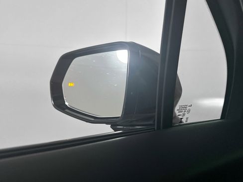 Used 2025 Honda Prologue EX image 16