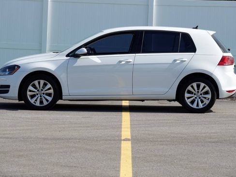Used 2015 Volkswagen Golf TDI S FWD image 47