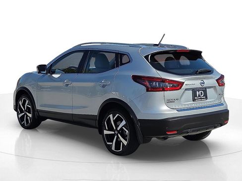 Used 2022 Nissan Rogue Sport SL image 4