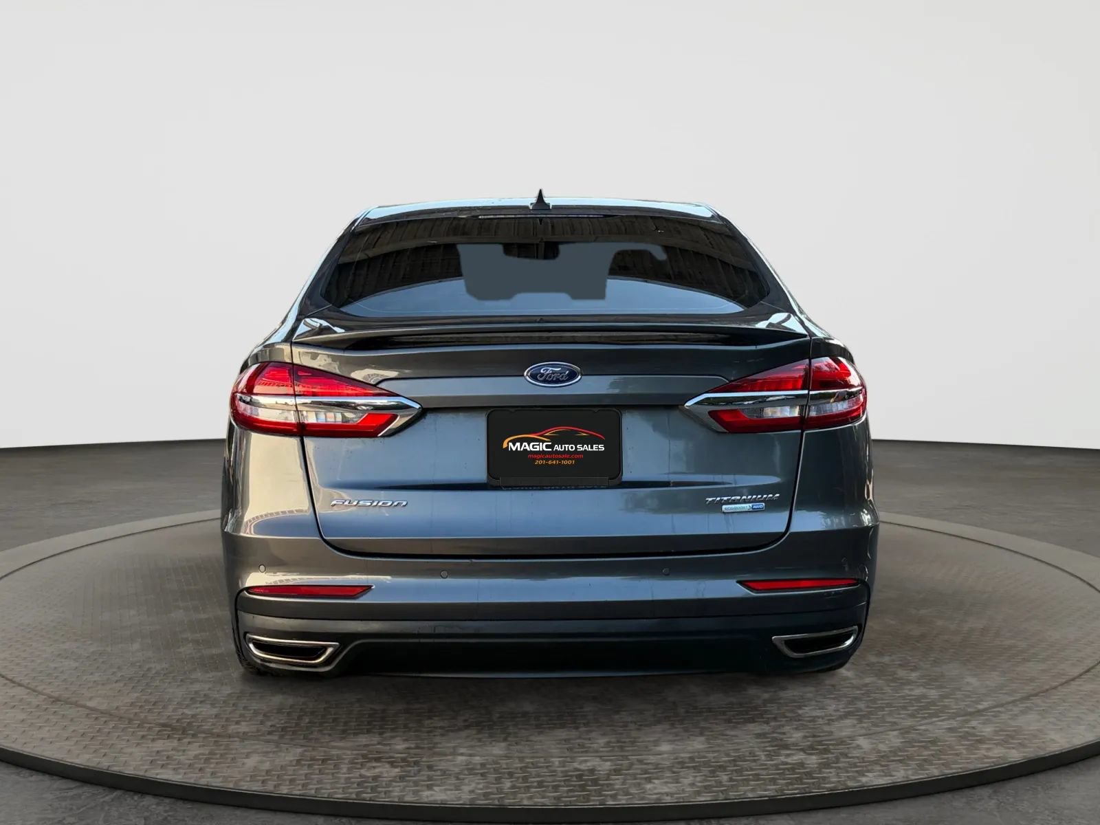 Used 2020 Ford Fusion Titanium AWD/4WD image 9