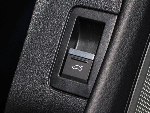 Used 2025 Audi RS 6 performance w/ Matte Carbon Package image 32