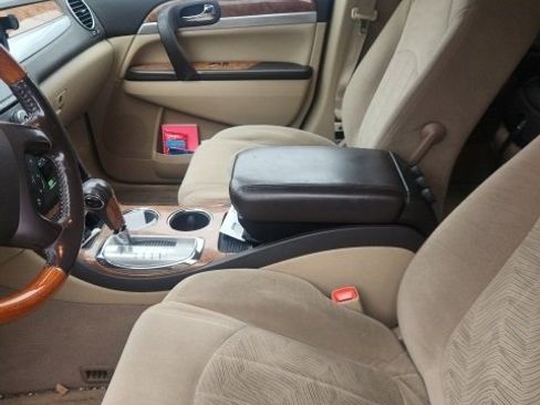 Used 2009 Buick Enclave CX w/ Driver Confidence Package image 8