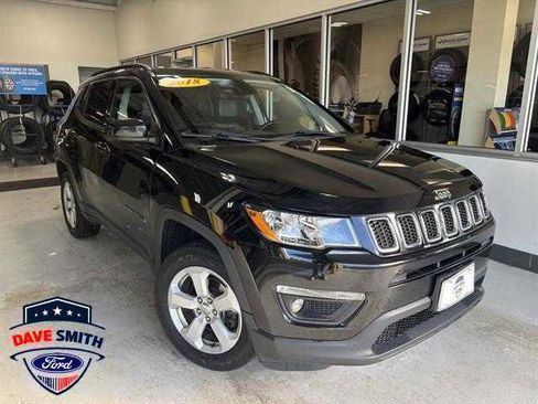 Used 2018 Jeep Compass Latitude w/ Cold Weather Group image 1