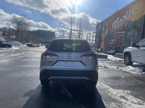 Certified 2024 Toyota Corolla Cross L image 4