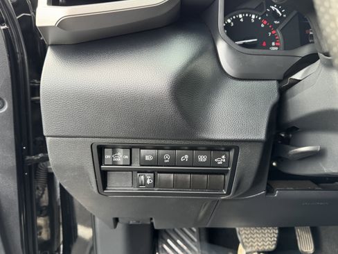 Used 2022 Toyota Tundra SR5 w/ SR5 Convenience Package image 16