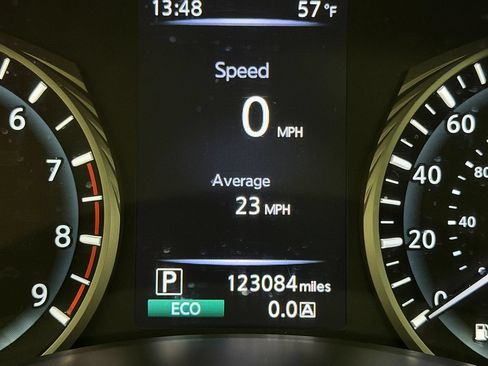 Used 2018 INFINITI Q50 Luxe w/ Essential Package (3.0T Luxe) AWD/4WD image 12