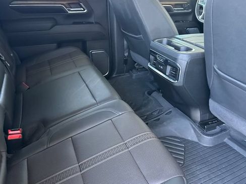 Used 2024 Chevrolet Silverado 3500 High Country w/ High Country Premium Package AWD/4WD image 18