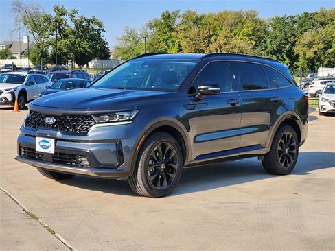 Used 2021 Kia Sorento SX image 3