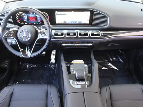 Used 2026 Mercedes-Benz GLS 450 GLS 450 image 18