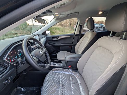 Certified 2022 Ford Escape SE w/ Cold Weather Package image 10