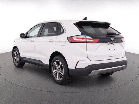 Used 2022 Ford Edge SEL w/ Convenience Package AWD/4WD image 3
