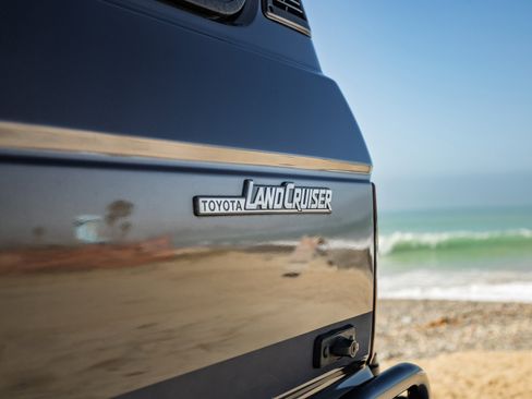 Used 1990 Toyota Land Cruiser AWD/4WD image 18