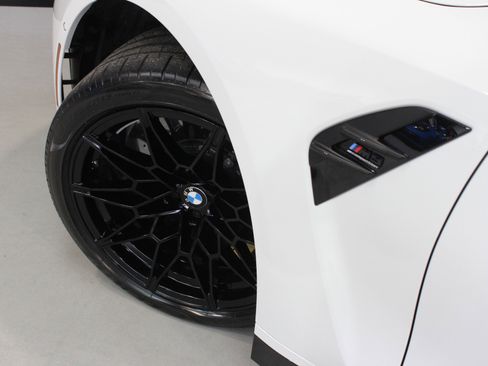 Used 2022 BMW M3 Competition w/ M Carbon Exterior Package image 22