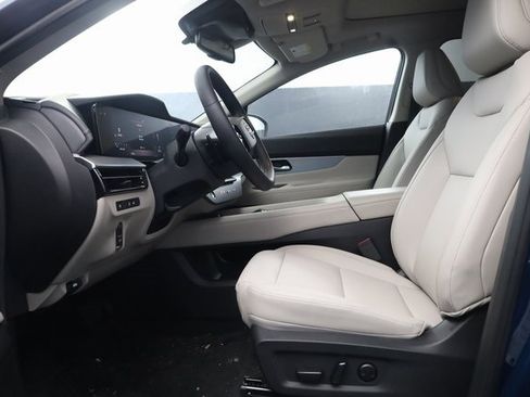 Certified 2025 Nissan Murano SL w/ Cargo Package image 14