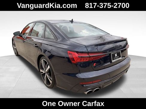 Used 2022 Audi S6 Premium Plus w/ S Sport Package image 2