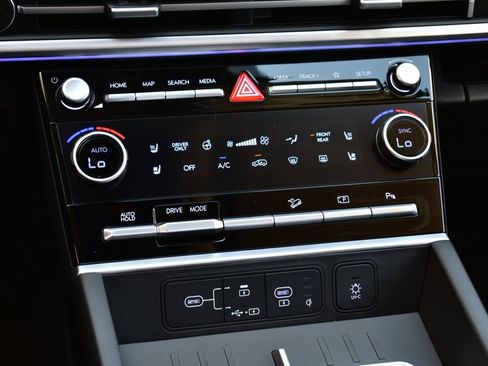 New 2025 Hyundai Santa Fe Limited image 39