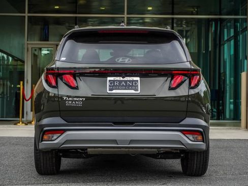 Used 2025 Hyundai Tucson SEL FWD image 11