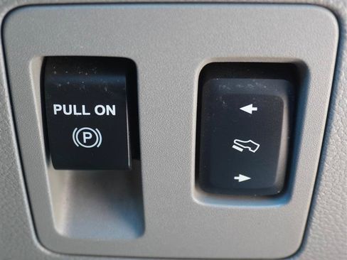 Used 2017 Ford F150 XLT w/ Equipment Group 301A Mid AWD/4WD image 29