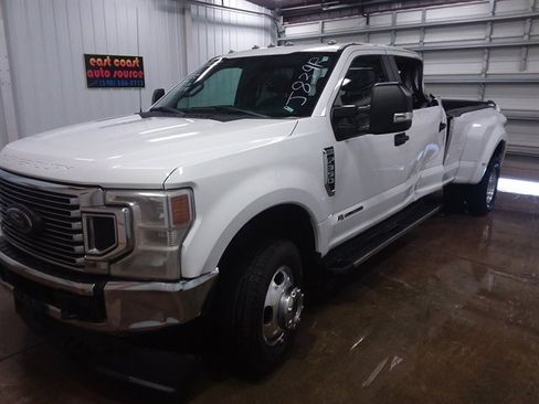 Used 2020 Ford F350 XL w/ STX Appearance Package AWD/4WD image 4