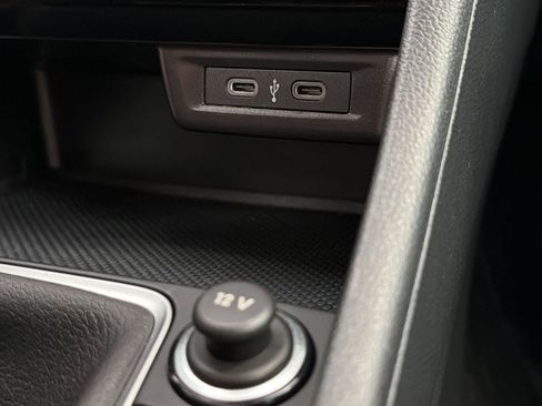 Used 2025 Volkswagen Jetta Sport FWD image 29