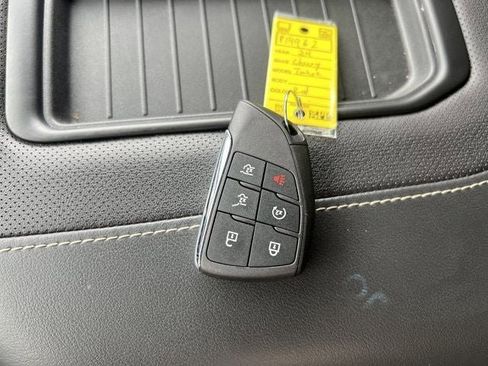 Used 2024 Chevrolet Tahoe Premier AWD/4WD image 14