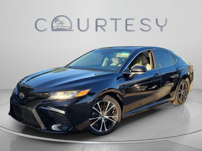 Used 2018 Toyota Camry SE w/ Convenience Package