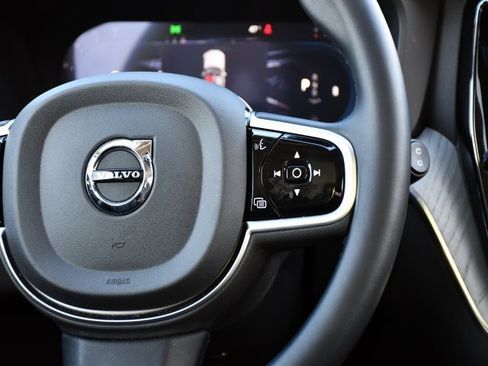 Certified 2025 Volvo XC60 B5 Plus w/ Climate Package image 21