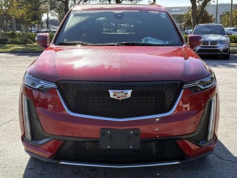 Used 2024 Cadillac XT6 Sport w/ Technology Package image 8