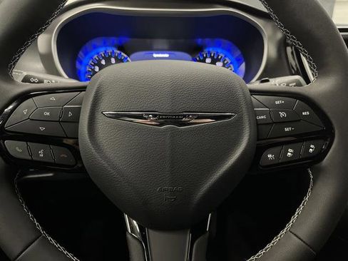 New 2026 Chrysler Pacifica Select w/ S Appearance Package image 15